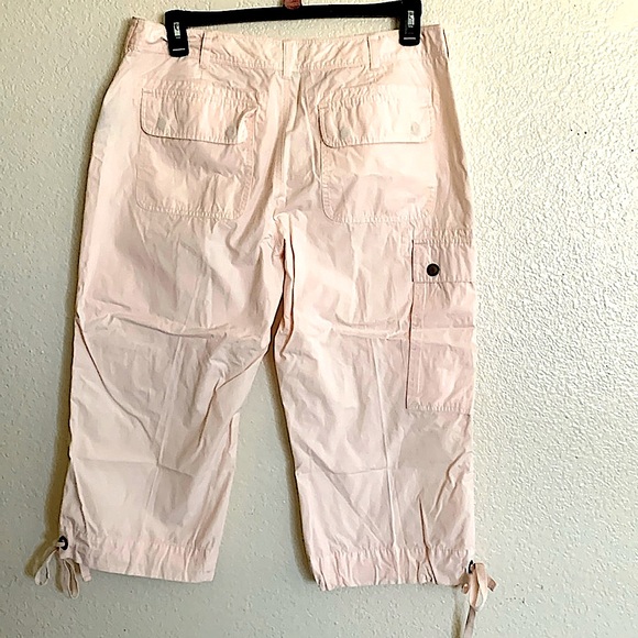 RL Cargo Relaxed Fit Cropped Pant - Picture 2 of 5